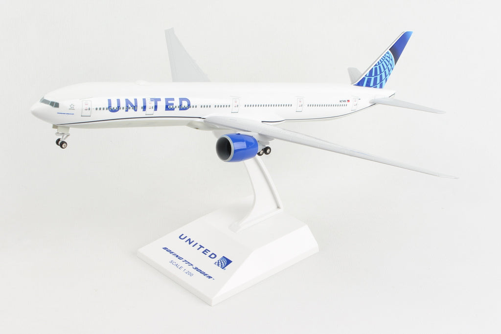 SKR1054 SKYMARKS UNITED 777-300 1/200 W/GEAR 2019 NEW LIVERY