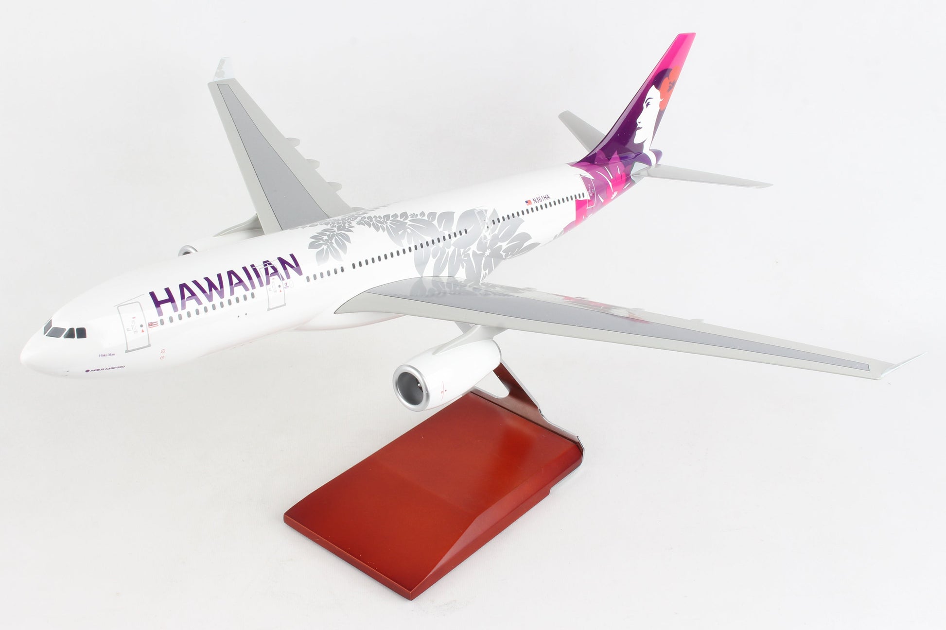 SKR9201 SKYMARKS HAWAIIAN A330-200 1/100 W/WOOD STAND & GEAR