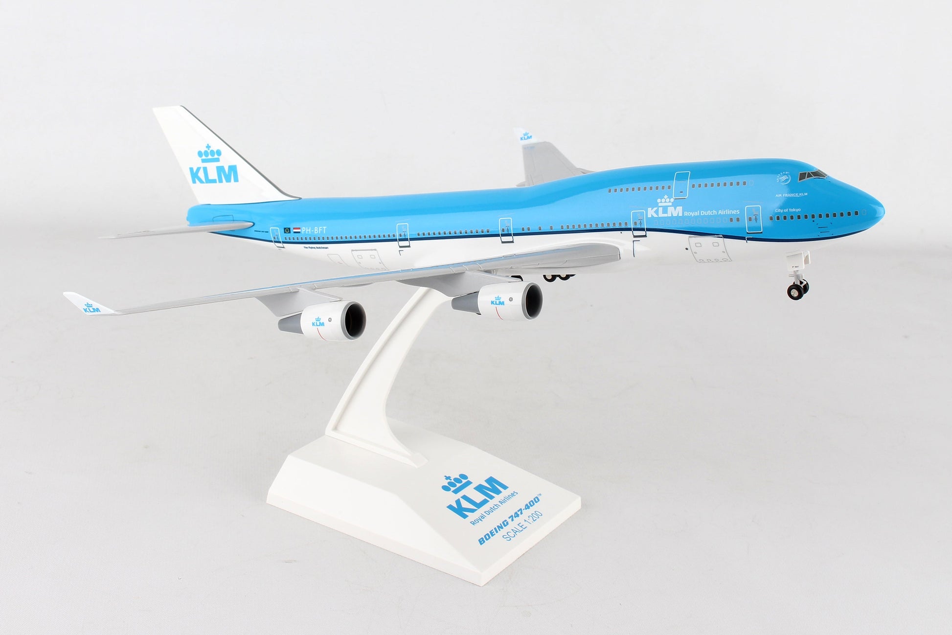SKR940 SKYMARKS KLM 747-400 1/200 W/GEAR NEW LIVERY